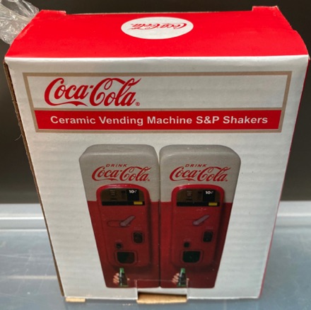 7204-1 € 20,00 coca cola peper en zoutsel cola automaat